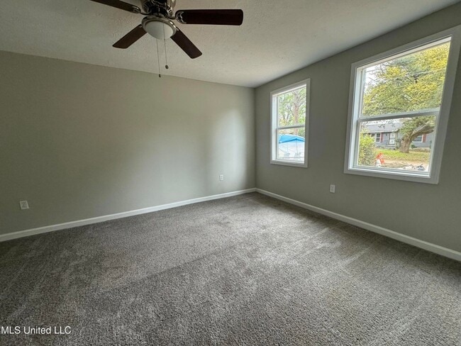 Photo - 742 Montclair Pl