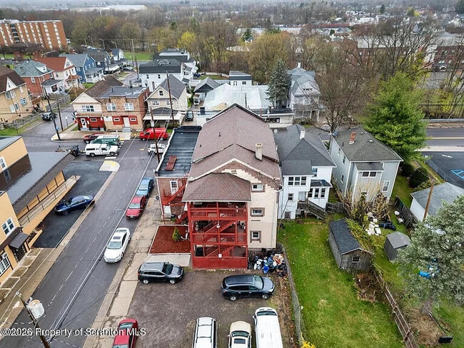 Photo - 1210 S Main St