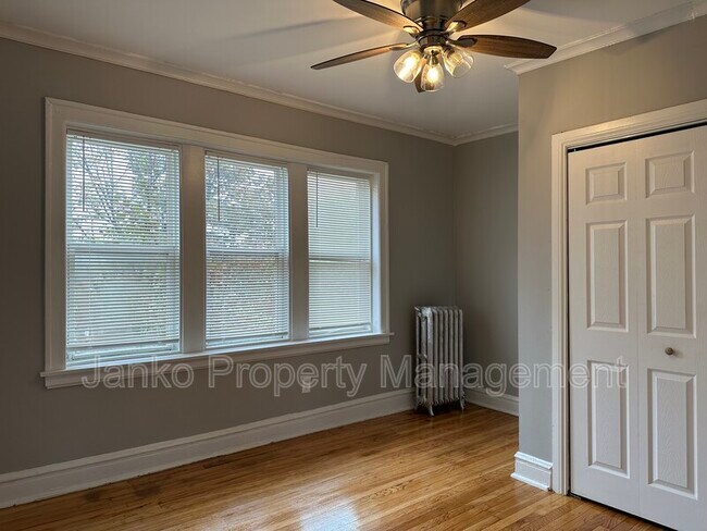 Photo - 5605 W Wabansia Ave Unit 3