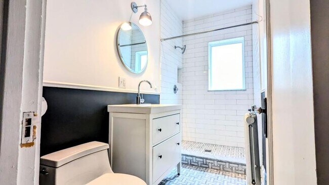 Photo - 3 bedroom in Chicago IL 60618 Unit 1