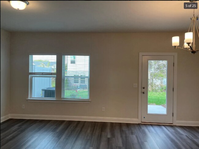 Photo - 1523 Olympic Ln