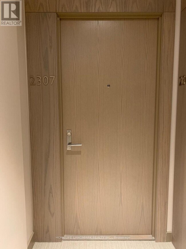 Photo - 125 Blue Jays Way Unité 2307