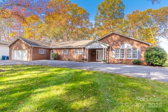 Photo - 7589 Monbo Rd House