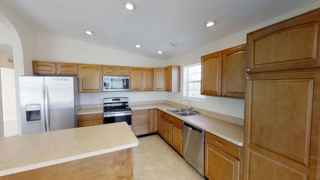 Photo - 31430 Avenue E