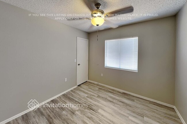 Photo - 550 N 64th St