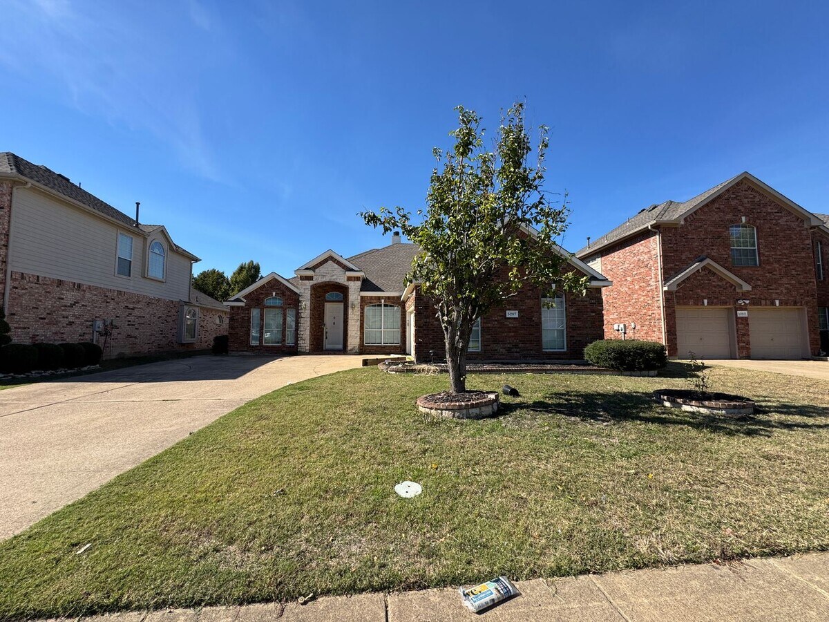 House for Rent in Grand Priarie - House for Rent in Grand Priarie