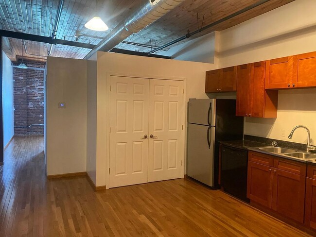 Photo - 111 N Main St Unit 111 NORTH MAIN APT 405