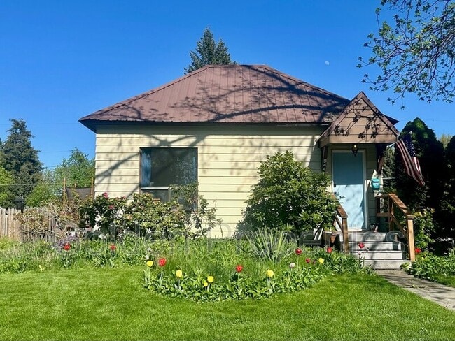 Building Photo - 944 N 7th St Rental