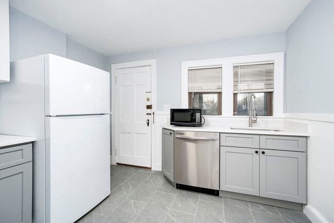 Photo - 22 Weston Ave Unit 2