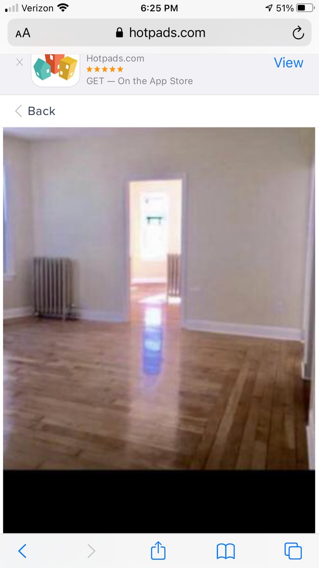 Living room - 1213 Middlesex St Unit Middlesex