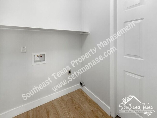 Photo - 120 Queens Row