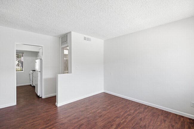 Foothill Suites