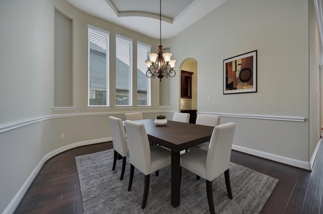 Photo - 2718 Carriage Hollow Ln