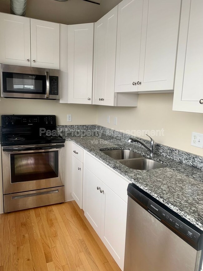 Photo - 2709 W Broad St Unit 1