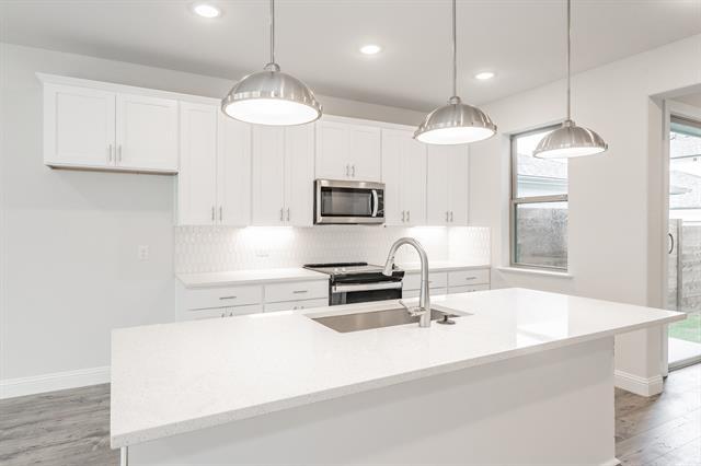 Photo - 9709 Thorncrown Ln