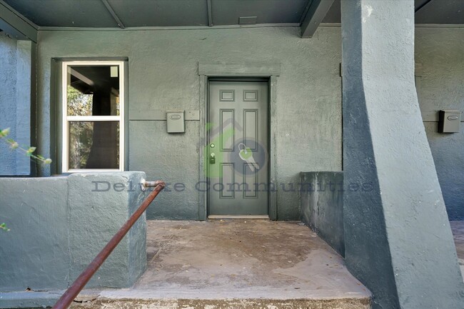 Photo - 724-724 Adams St SE Unit 724