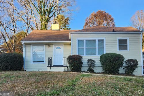 Building Photo - 1753 Fairway Hill Dr SE Rental