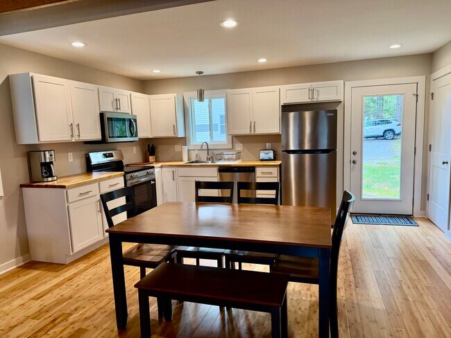 West AVL Cottage 105