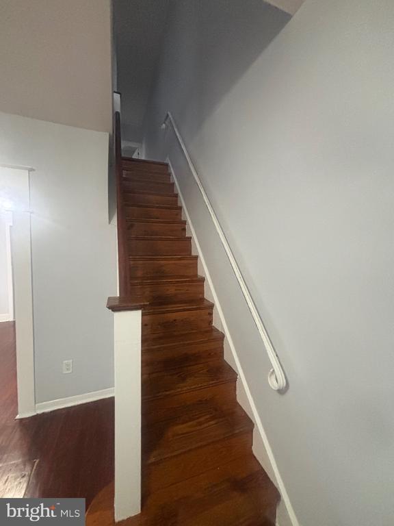 Photo - 3077 Aramingo Ave