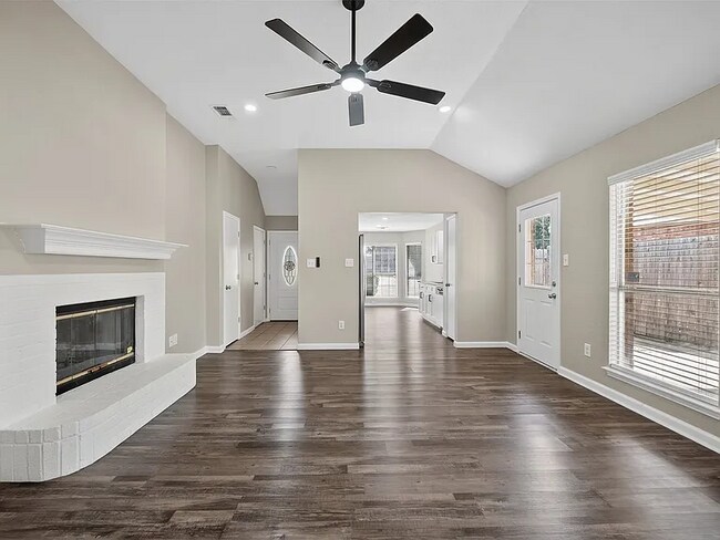 Photo - 3001 Green Vista Ct