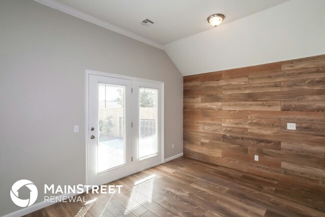 Photo - 17304 Hardwood Pl