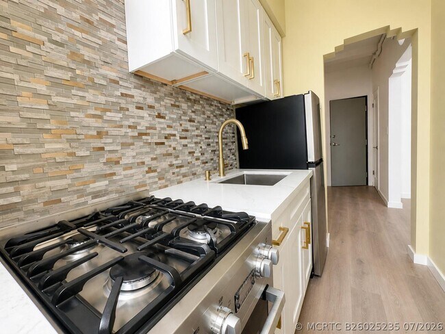 Photo - 901 Collins Ave Unit 209