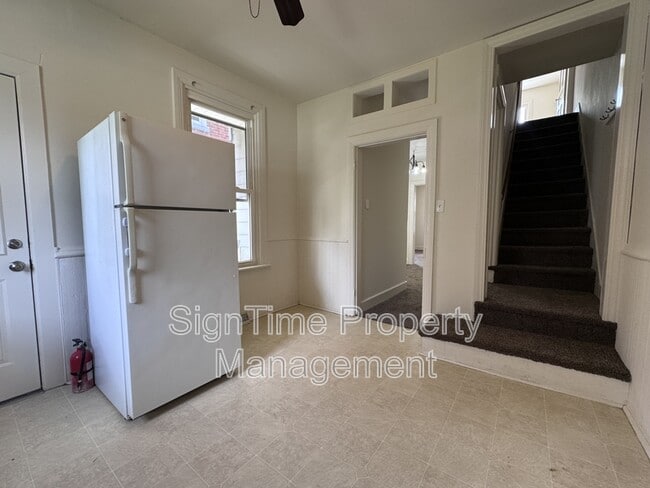 Photo - 627 N Mulberry St