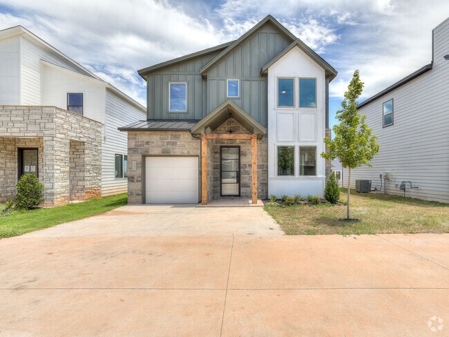 Building Photo - Beautiful New Construction Home in Edmond/...