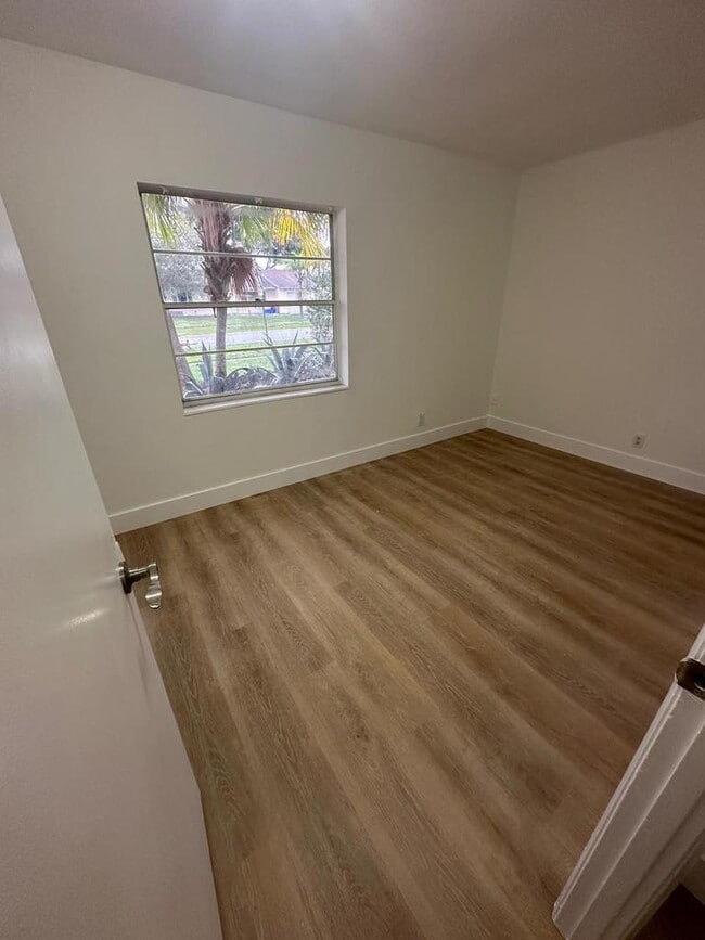 Photo - 9618 Saddlebrook Dr