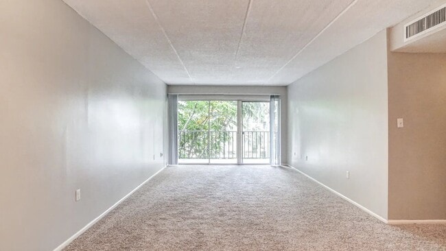 Photo - WestShore Apartments