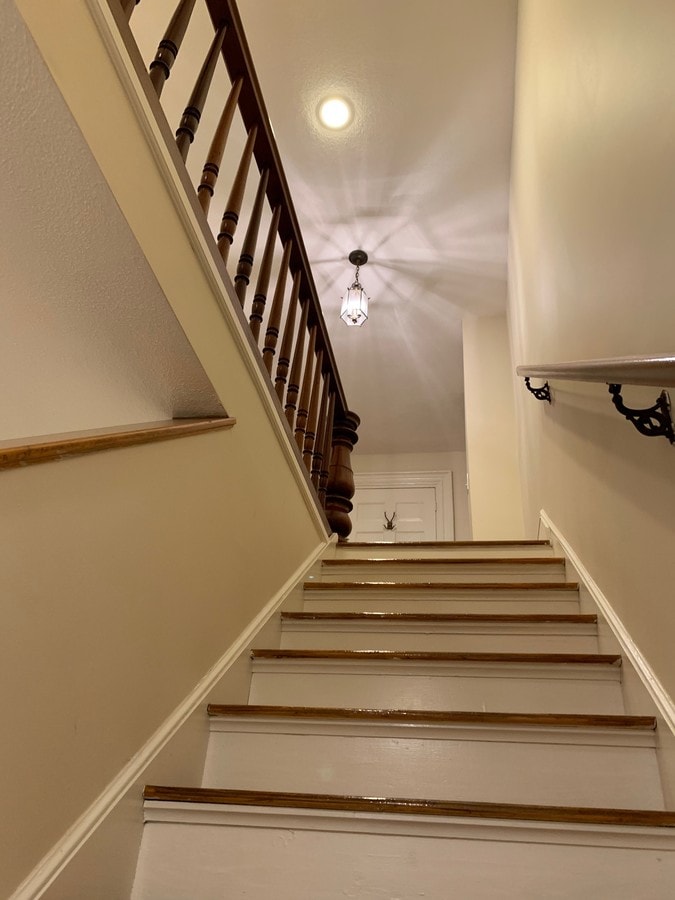 Stairway to Kitchen/Dining - 163 W Newton St