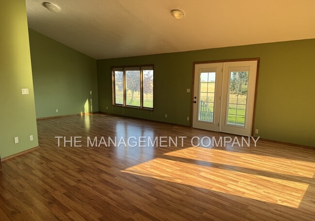 Building Photo - 2354 E 2900 N Rental