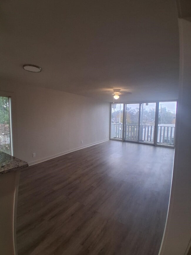 8906 Ilona Ln Unit 5