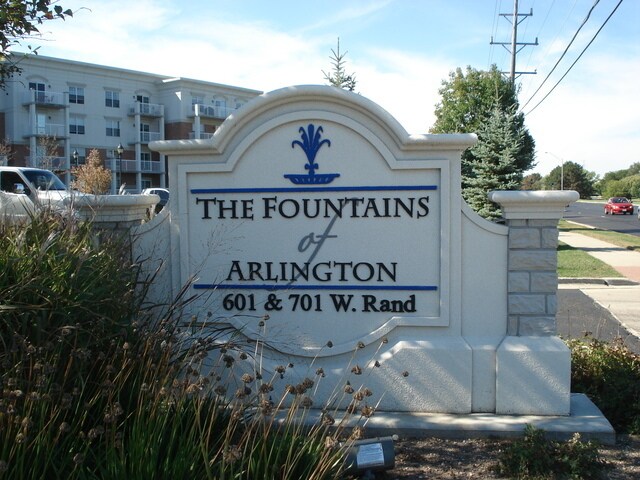 601 W Rand Rd