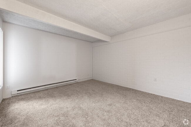 2BR, 1BA - 1133SF