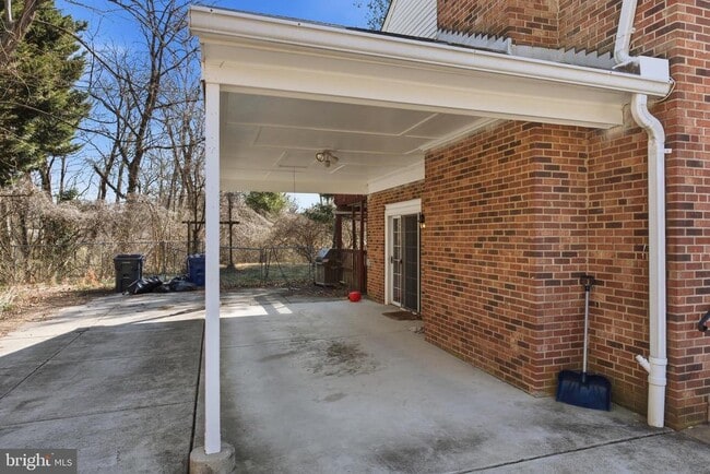 Building Photo - 3343 Slade Run Dr