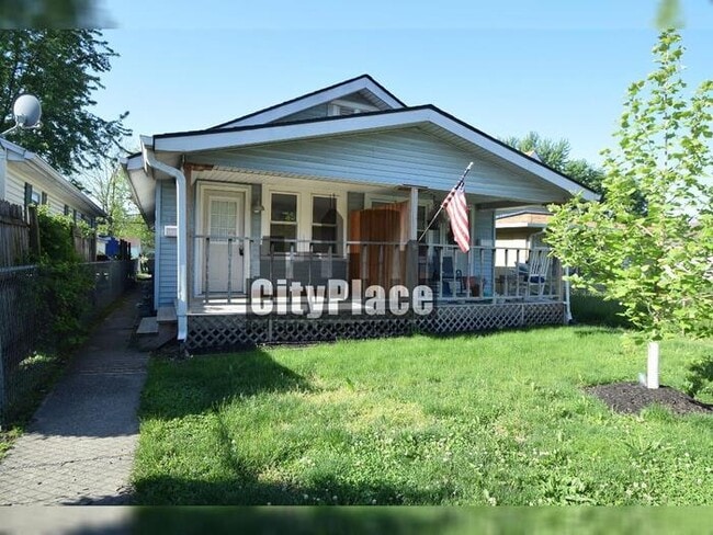Photo - 1821 Lambert St