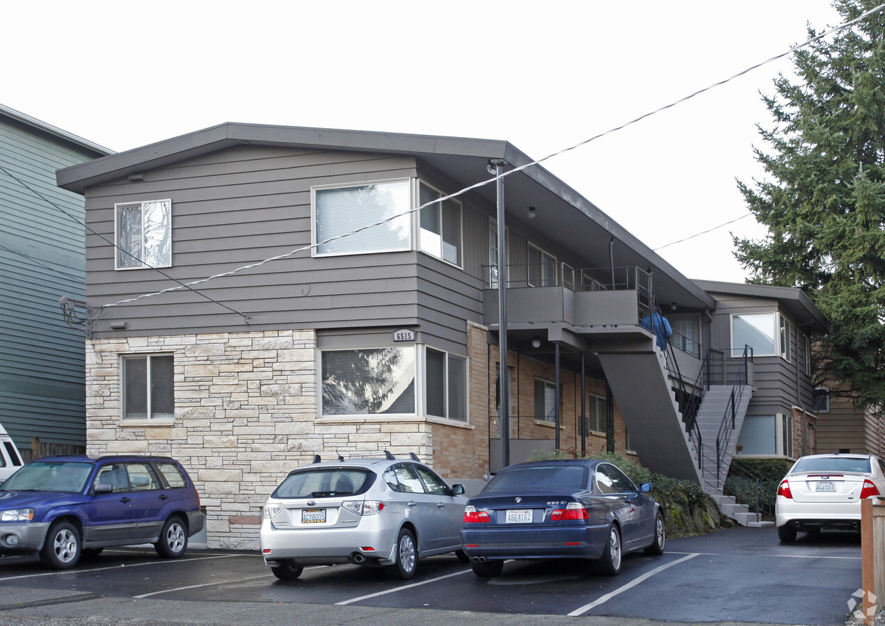 Photo - Green Lake Park Apartments