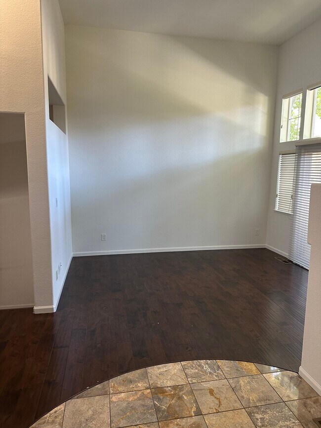 Photo - 542 Mill River Ln Townhome