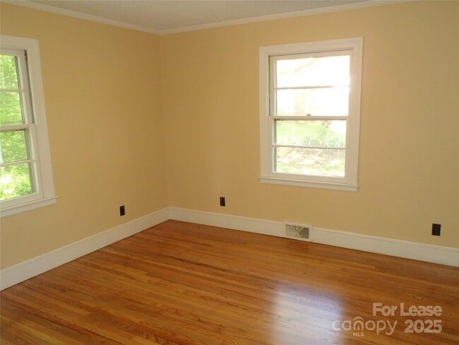 Photo - 803 Wood St