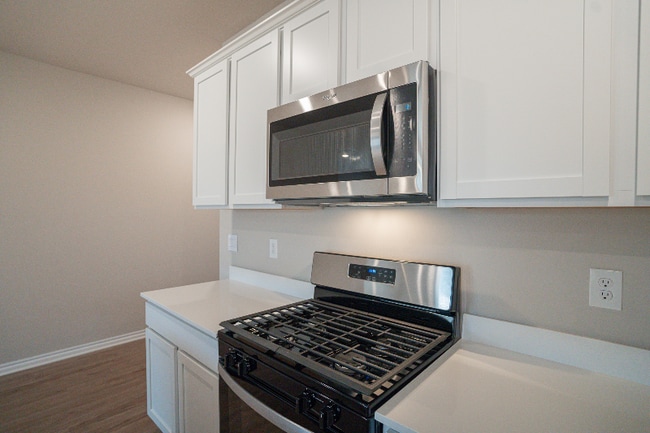 Photo - 2912 Firefly Dr