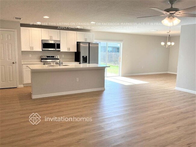 Photo - 542 Fort Pierce St SW