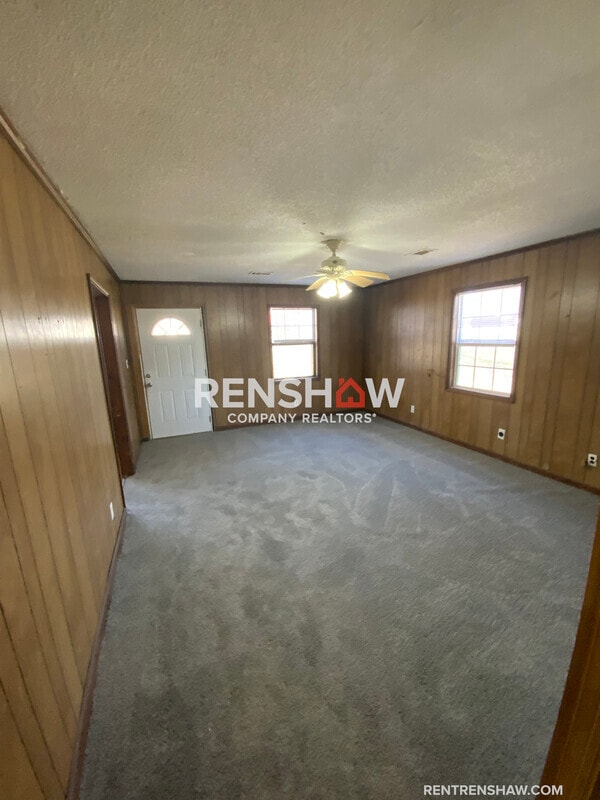 Photo - 195 Walnut St