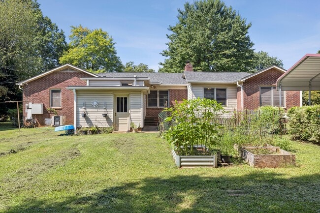 Photo - 5508 Crestland Ave