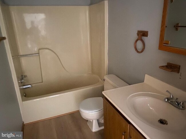 Photo - 113 Frank St Unidad 6