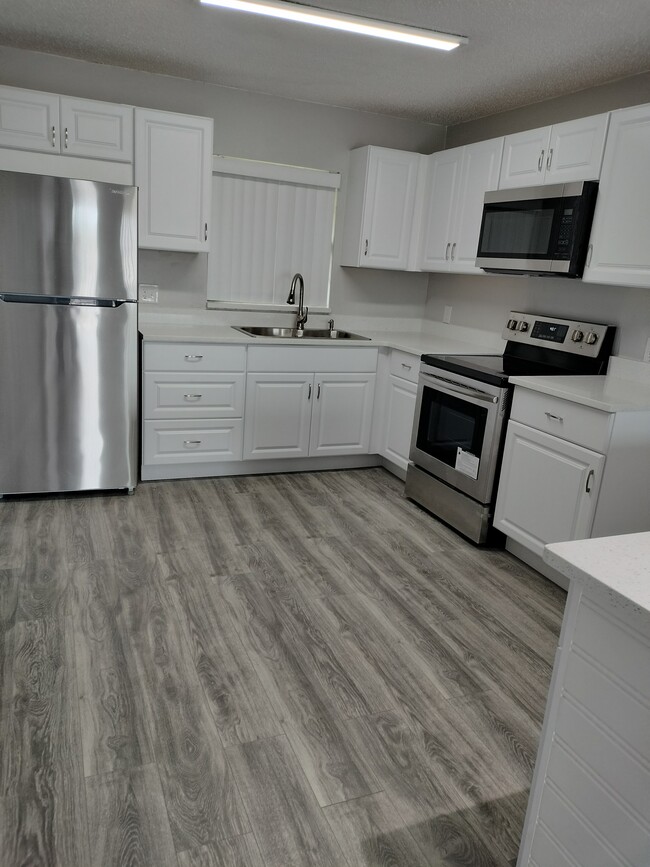 Building Photo - 1290 9th St Unit 30. Rental
