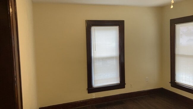 Photo - 319 E Canal St