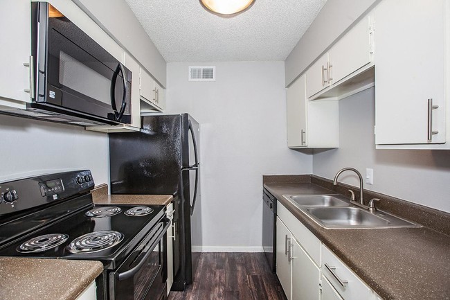 BUILT-IN MICROWAVE - The Crossing at 1415