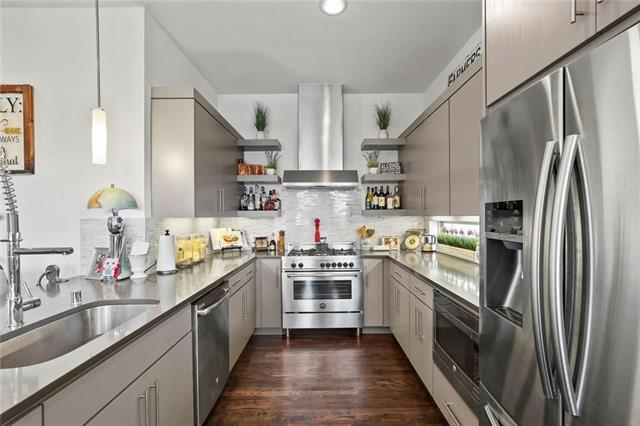 Photo - 1911 Summit Ave