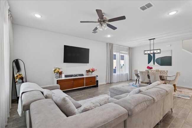 Photo - 8129 Trudy Ln